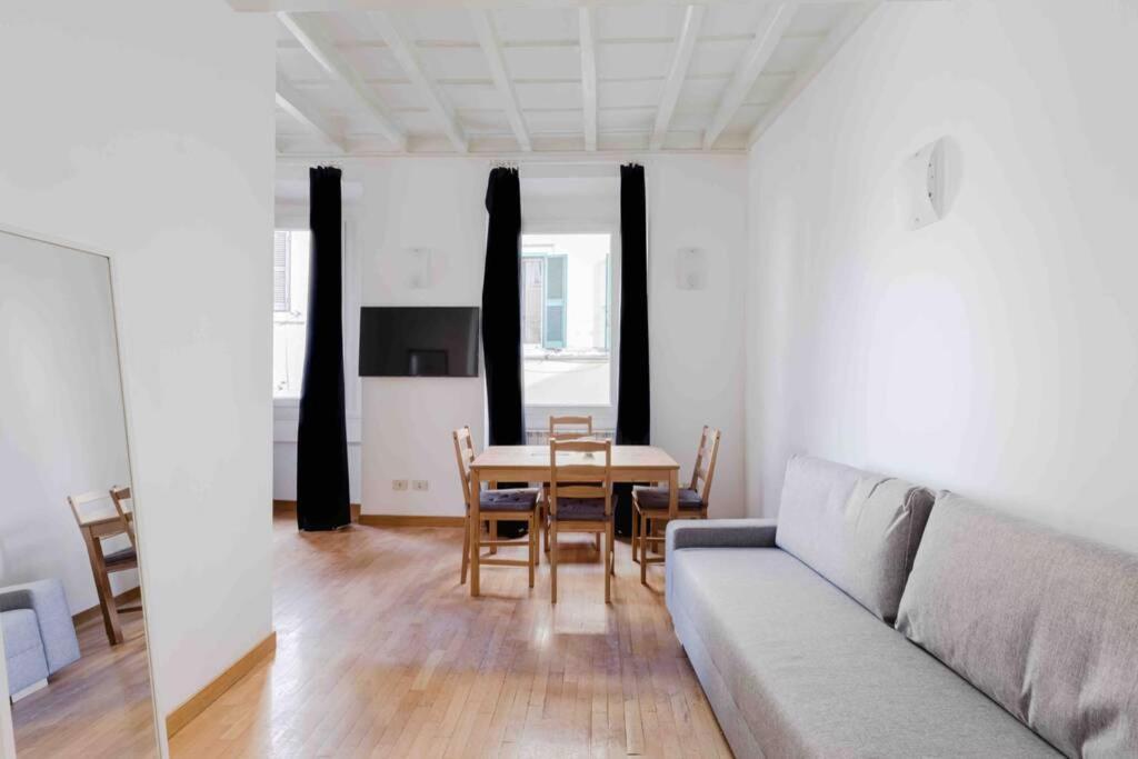 Elegant Trilussa Appartement Rome